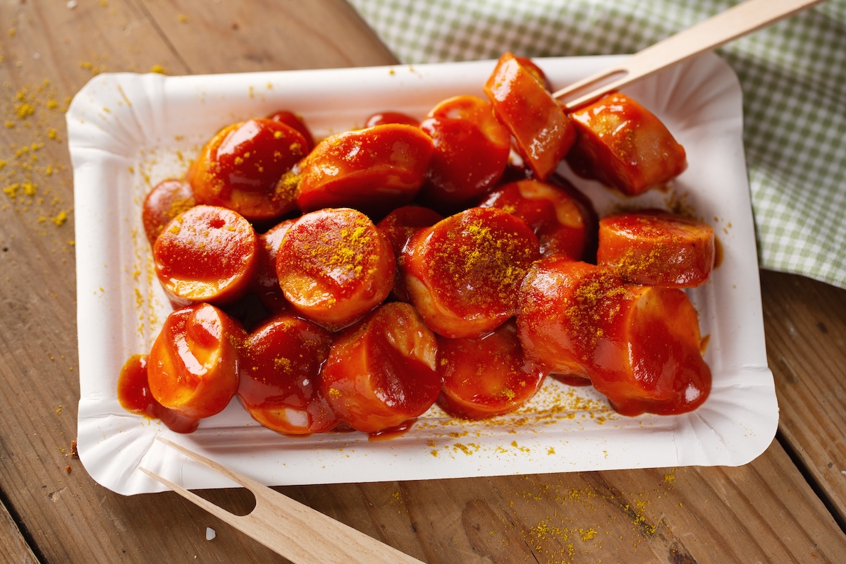 Almanya'nın Sokak Lezzeti: Currywurst Tarifi