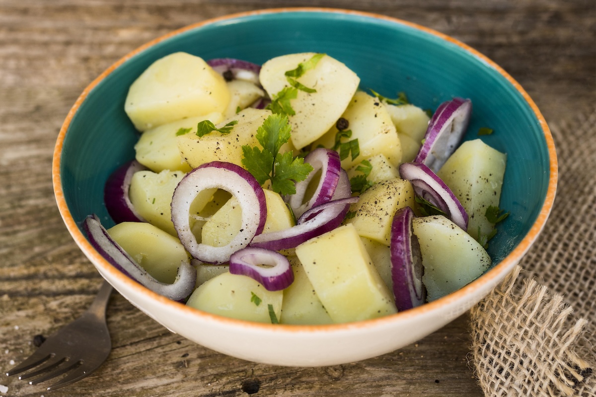Kartoffelsalat (Alman Patates Salatası) Tarifi